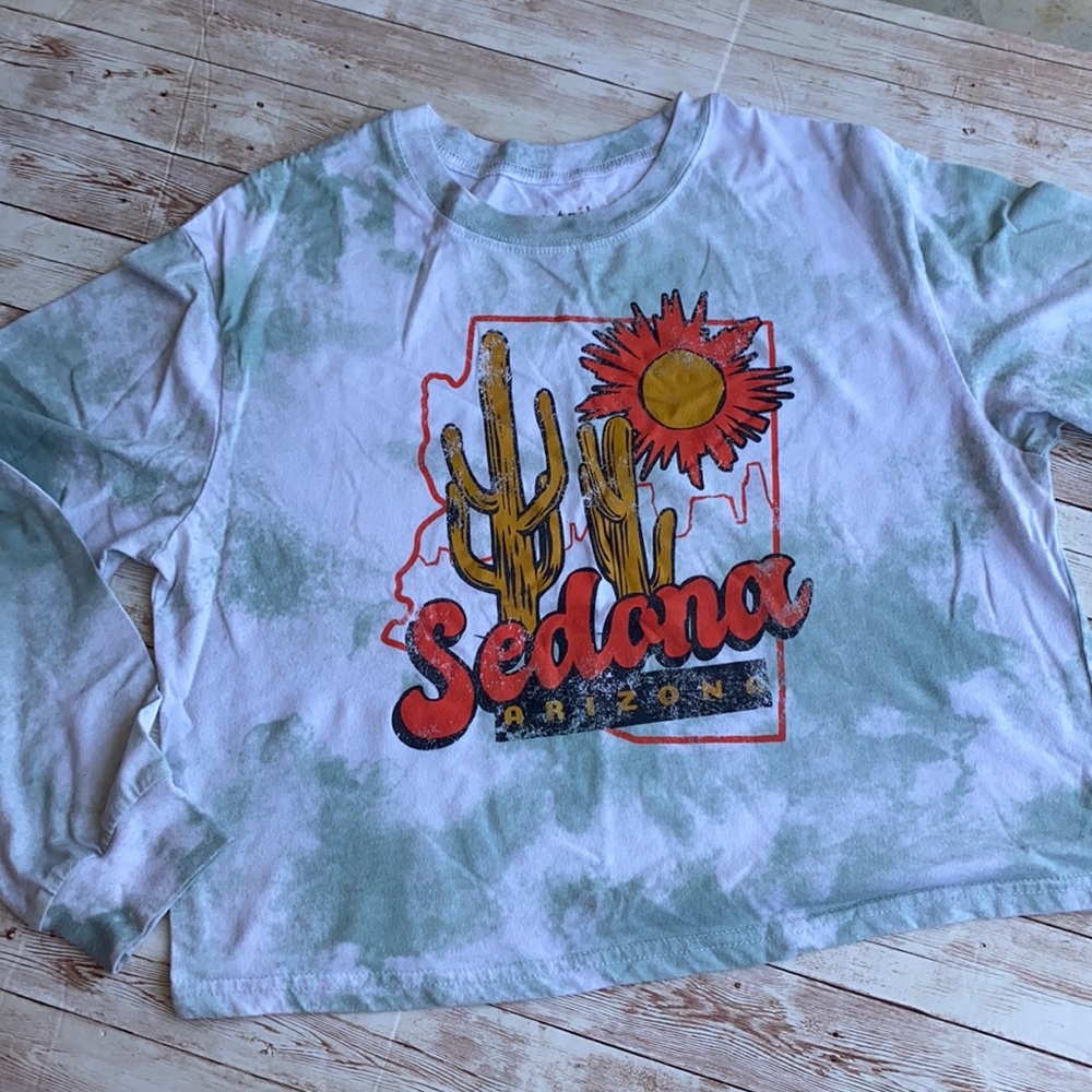 Sedona vintage like tie-dye long sleeve crop top L